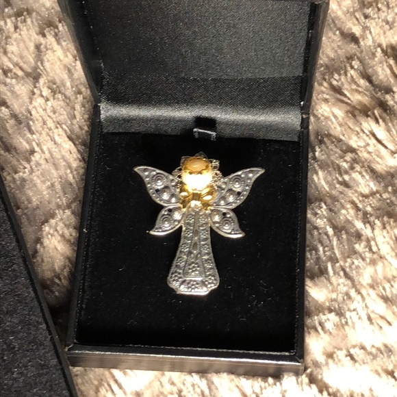 Pearl Necklace W/silver &Cubic accents & Pearl Pin - Picture 6 of 7